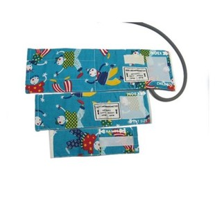 Nyfødte, spedbarn, barn bruker tegneseriemansjett i bomull